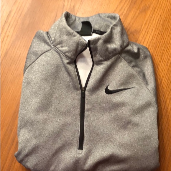 Nike quarter zip - Picture 1 of 4